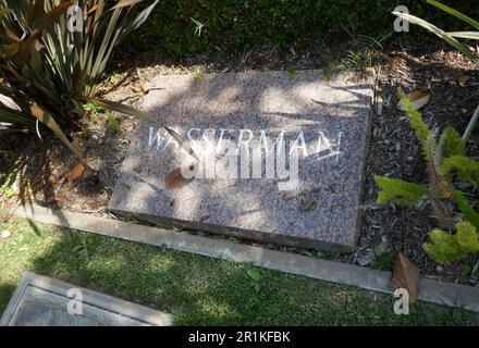 Los Angeles, California, USA 12th Maggio 2023 imprenditore/Studio Executive Lew Wasserman grave a Canaan Family Estates a Hillside Memorial Park il 12 Maggio 2023 a Culver City, Los Angeles, California, USA. Foto di Barry King/Alamy Stock Photo Foto Stock