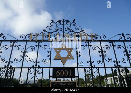 Los Angeles, California, USA 12th maggio 2023 Hillside Memorial Park il 12 maggio 2023 a Culver City, Los Angeles, California, USA. Foto di Barry King/Alamy Stock Photo Foto Stock