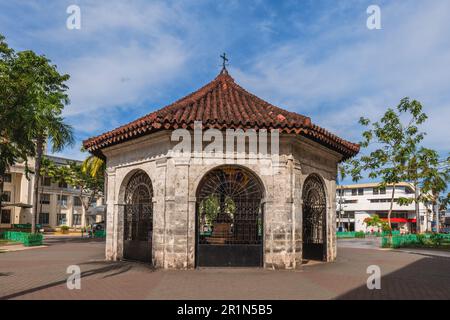 Padiglione Magellan Cross su Plaza Sugbo nella città di cebu, filippine Foto Stock