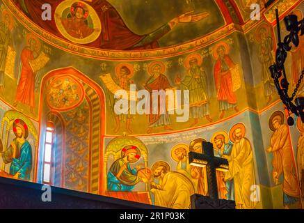 TBILISI, GEORGIA - 2 NOVEMBRE 2018: Interno della chiesa superiore di Betlemi a Tbilisi, Georgia Foto Stock