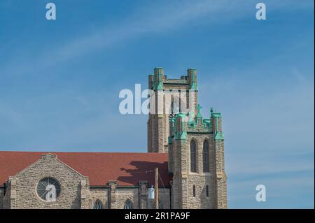Lansing MI - 6 maggio 2023: Vista skyline di St Cattedrale di Maria Foto Stock