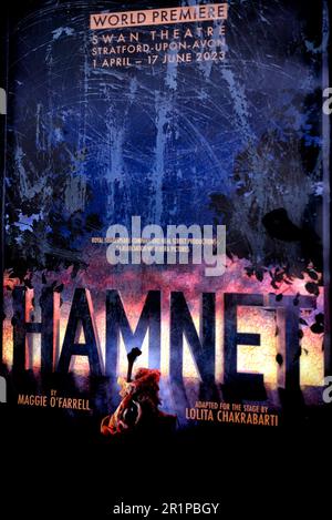Poster del teatro che pubblicizza Maggie o'Farrell 'Hamnet' performance alla Royal Shakespeare Company, Stratford upon Avon, Inghilterra UK Foto Stock