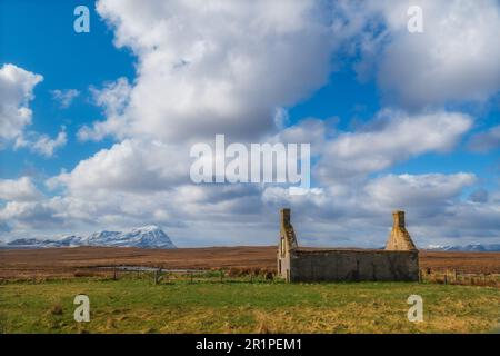 Moine House e ben Hope a Sutherland, Scozia Foto Stock