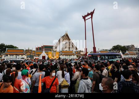 Bangkok, Thailandia. 15th maggio, 2023. I sostenitori di Move Forward durante una parata di vittoria a Bangkok, Thailandia, il 15 maggio 2023. (Credit Image: © Valeria Mongelli/ZUMA Press Wire) SOLO PER USO EDITORIALE! Non per USO commerciale! Credit: ZUMA Press, Inc./Alamy Live News Foto Stock