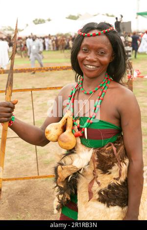 Jos, Nigeria. 12th maggio 2023. Berom soldato femminile, Jos, Stato Plateau, Nigeria. Foto Stock