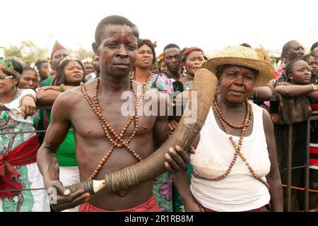 Jos, Nigeria. 12th maggio 2023. Flautista tradizionale Berom, Jos, Stato dell'altopiano, Nigeria. Foto Stock