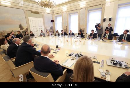 Zagabria, Croazia. 15th maggio, 2023. Il ministro degli Esteri Hadja Lahbib ha illustrato nel corso di un incontro bilaterale nel corso di una visita di lavoro del ministro degli Esteri belga nella regione dei Balcani, lunedì 15 maggio 2023, a Zagabria, in Croazia. BELGA PHOTO VIRGINIE LEFOUR Credit: Agenzia Notizie Belga/Alamy Live News Foto Stock