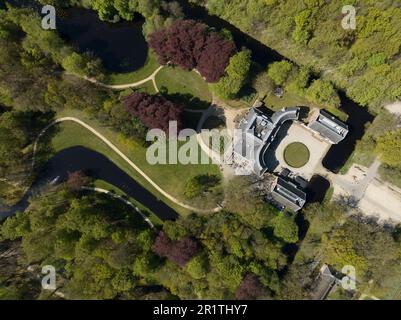 Foto aerea del drone di Castello Groeneveld una casa di campagna del 18th ° secolo nei Paesi Bassi. Foto Stock