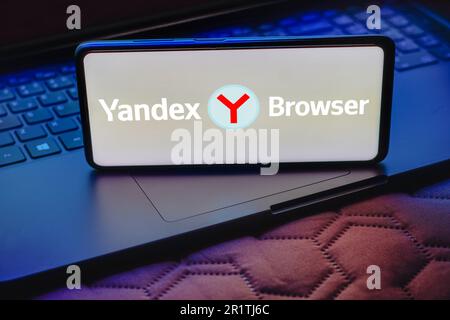 Brasile. 15th maggio, 2023. In questa immagine, il logo del browser Yandex viene visualizzato sullo schermo di uno smartphone. Credit: SOPA Images Limited/Alamy Live News Foto Stock