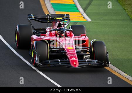 Melbourne, Australia, 9 aprile 2022. Carlos Sainz (55) di Spagna e Scuderia Ferrari durante il Gran Premio d'Australia di Formula uno all'Albert Park il 09 aprile 2022 a Melbourne, Australia. Credit: Steven Markham/Speed Media/Alamy Live News Foto Stock