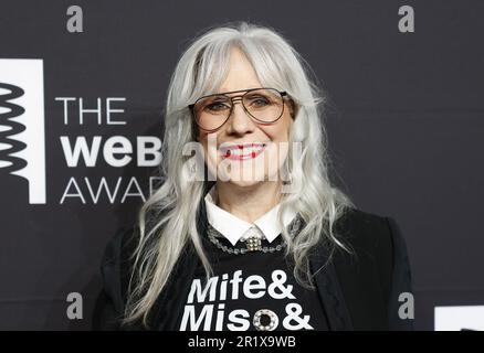 New York, Stati Uniti. 15th maggio, 2023. Lizz Winstead arriva sul tappeto rosso ai 27th Annual Webby Awards il 15 maggio 2023 a New York City. Foto di John Angelillo/UPI Credit: UPI/Alamy Live News Foto Stock