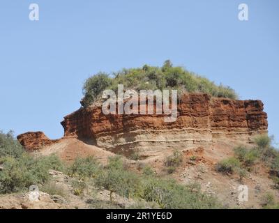 La gola di Olduvai o gola di Oldupai in Tanzania è una delle più importanti località paleoantropologiche del mondo; i molti siti esposti dalla Th Foto Stock