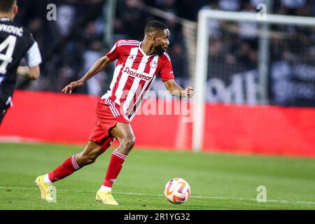 Salonicco, Grecia. 14th maggio, 2023. Il giocatore di Olympiacos Cedric Bakambu in azione durante una partita di calcio della Superleague Playoff tra il PAOK FC e l'Olympiacos FC. (Credit Image: © Giannis Papanikos/ZUMA Press Wire) SOLO PER USO EDITORIALE! Non per USO commerciale! Foto Stock