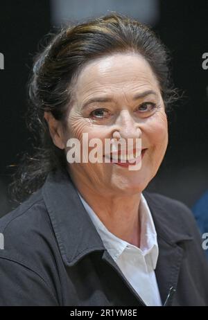 Bad Hersfeld, Germania. 16th maggio, 2023. Attrice Charlotte Schwab, fotografata all'inizio delle prove per la rappresentazione di apertura 'King Lear'. Il dramma di Shakespeare sarà presentato in anteprima al 72nd Bad Hersfeld Festival il 30 giugno 2023. Credit: Uwe Zucchi/dpa/Alamy Live News Foto Stock