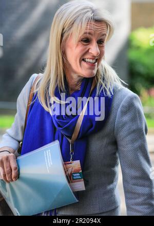 Londra, Regno Unito. 16th maggio, 2023. Minette Batters, presidente della National Farmers' Union of England and Wales. I partecipanti delle industrie britanniche di produzione, fornitura e agricoltura alimentare arrivano al vertice sulla sicurezza alimentare che si tiene oggi a Downing Street. Le riunioni sono ospitate da PM Rishi Sunak. Credit: Imageplotter/Alamy Live News Foto Stock