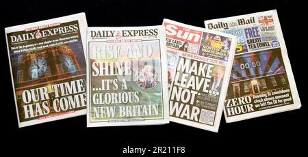 Fotografia di vari giornali britannici che riportano la Brexit . Il giornale Sun riporta anche i primi due casi confermati di Covid-19 in Gran Bretagna. Foto Stock