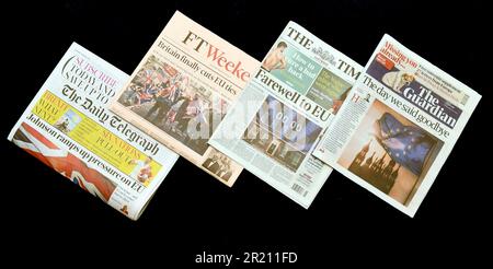 Fotografia di vari giornali britannici che riportano la Brexit. Foto Stock