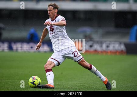 Verona, Italia. 14th maggio, 2023. Bentegodi Stadium, 14.05.23 Mergim Vojvoda (27 Torino FC) durante la Serie Un match tra Hellas Verona e Torino FC allo Stadio Bentegodi di Verona, Italia Soccer (Cristiano Mazzi/SPP) Credit: SPP Sport Press Photo. /Alamy Live News Foto Stock