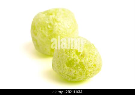 Succo di frutta secca frutta secca caramella aromatizzata isolato su uno sfondo bianco Foto Stock