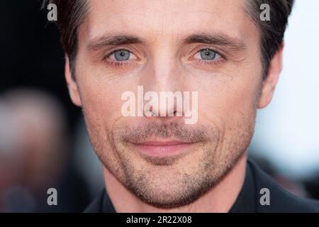 Raphael Personnaz partecipa al Red Carpet di apertura e alla Jeanne du Barry Premiere nell'ambito del Festival del cinema di Cannes 76th che si terrà a Cannes il 16 maggio 2023. Foto di Aurore Marechal/ABACAPRESS.COM Foto Stock