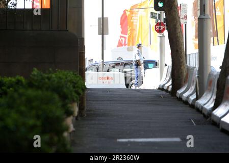 Una limousine che trasporta il presidente americano George W. Bush attraversa Sydney il giorno quattro della settimana dei leader dell'APEC, che si tiene dal 2-9 settembre 2007. Sydney, Australia. 05.09.07. Foto Stock