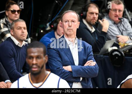 Levallois Perret, Francia. 16th maggio, 2023. Vincent Collet (allenatore) durante il campionato francese, Betclic elite partita di basket tra Parigi e Metropoliti 92 (Mets o Boulogne-Levallois) il 16 maggio 2023 a Levallois, Francia. Foto di Victor Joly/ABACAPRESS.COM Credit: Abaca Press/Alamy Live News Foto Stock