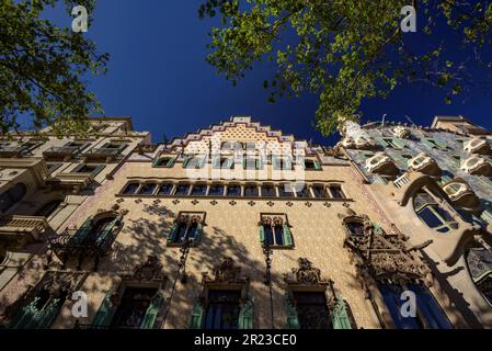 Facciata della casa Amatller, un capolavoro di Josep Puig i Cadafalch nel viale Passeig de Gracia (Barcellona, Catalogna, Spagna) Foto Stock