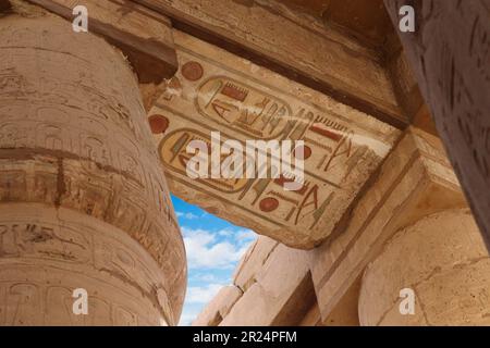 Grande sala ipocrita al tempio di Karnak a Luxor, Egitto Foto Stock