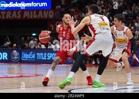 Milano, Italia. 15th maggio, 2023. Italia, Milano, maggio 15 2023: Shabazz Napier (guardia Armani) si sibila nel 3rd° trimestre durante il gioco di basket EA7 Emporio Armani Milano vs Pesaro, QF Playoff game2 LBA 2022-2023 (Credit Image: © Fabrizio Andrea Bertani/Pacific Press via ZUMA Press Wire) SOLO PER USO EDITORIALE! Non per USO commerciale! Foto Stock