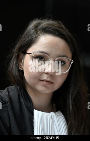 Mons, Belgio. 17th maggio, 2023. L'avvocato Romane Bertoldi ha illustrato durante la sessione di costituzione della giuria al processo di assise di Johnny Vanhoutte e Claudy Putman, per diverse rapine con violenza, con diverse circostanze aggravanti tra cui quella dell'omicidio, davanti alla Corte delle Assise della Provincia di Hainaut a Mons mercoledì 17 maggio 2023. Il 18 giugno 2020, poco prima del 8pm, Gregory Doucet (46 anni) è stato sparato nel petto in una casa in rue du Bas-Quartier, nel centro di Tournai BELGA FOTO JOHN THYS Credit: Belga News Agency/Alamy Live News Foto Stock