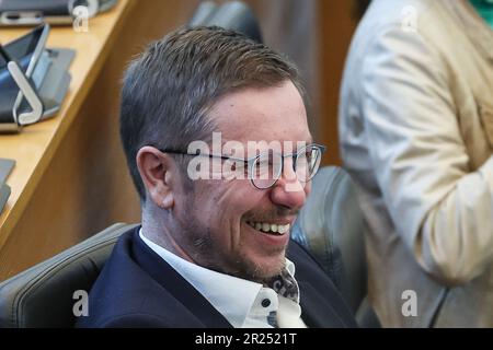 Namur, Belgio. 17th maggio, 2023. Les engagges' Francois Desquesnes nella foto di una sessione plenaria del Parlamento vallone a Namur, mercoledì 17 maggio 2023. FOTO DI BELGA BRUNO FAHY Credit: Agenzia Notizie di Belga/Alamy Live News Foto Stock