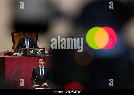 Seul, Corea del Sud. 17th maggio, 2023. Justin Trudeau, primo ministro del Canada, ha tenuto un discorso all'Assemblea Nazionale di Seoul, Corea del Sud, mercoledì 17 maggio 2023. (Foto di SeongJoon Cho/Pool/Sipa USA) ***SOLO PER USO EDITORIALE*** Credit: Sipa USA/Alamy Live News Foto Stock