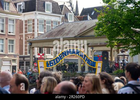 14 maggio, 2023, Leiden, Paesi Bassi, la maratona tradizionale di Leiden ha attirato un gran numero di partecipanti e spettatori nella giornata di sole nel centro A. Foto Stock