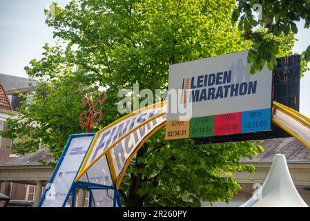 14 maggio, 2023, Leiden, Paesi Bassi, la maratona tradizionale di Leiden ha attirato un gran numero di partecipanti e spettatori nella giornata di sole nel centro A. Foto Stock