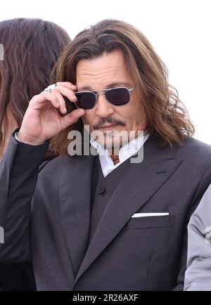 Cannes, Francia. 17th maggio, 2023. Johnny Depp partecipa alla fotocellula 'Jeanne du Barry' al 76th° festival annuale di Cannes al Palais des Festivals il 17 maggio 2023 a Cannes, Francia. Foto: DGP/imageSPACE/Sipa USA Credit: Sipa USA/Alamy Live News Foto Stock