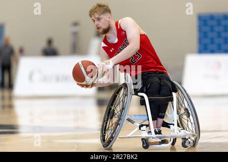 Ottawa, Canada. 17 maggio 2023. WES Johnston (23) della squadra canadese di basket maschile su sedia a rotelle nell'azione maschile su sedia a rotelle nella squadra canadese di sviluppo contro la nazionale olandese nel torneo Invitational di Ottawa alla Carleton University. Copyright 2023 Sean Burges / Mundo Sport Images / Alamo Live News. Foto Stock