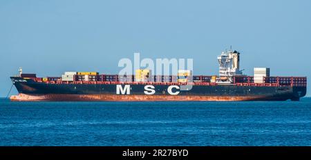 La grande nave MSC Meline è ancorata al porto di Vancouver Canada. Containership MSC Mediterranean Shipping Company è leader mondiale nella containe Foto Stock