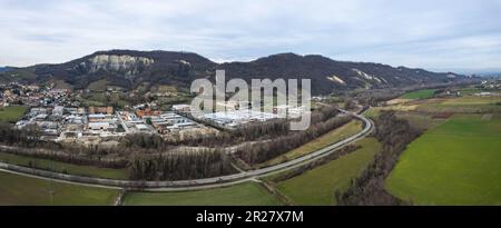 Panorama aereo del drone di Lugagnano in Valle Arda, Piacenza , Emilia Romagna Italia Foto Stock