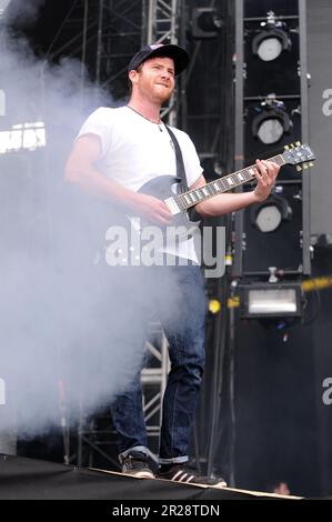 Milano Italia 2012-07-05 : Liam 'Rory' Clewlow chitarrista di Enter Shikari concerto dal vivo all'Heineken Jammin Festival 2012 Foto Stock