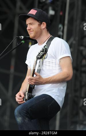 Milano Italia 2012-07-05 : Liam 'Rory' Clewlow chitarrista di Enter Shikari concerto dal vivo all'Heineken Jammin Festival 2012 Foto Stock