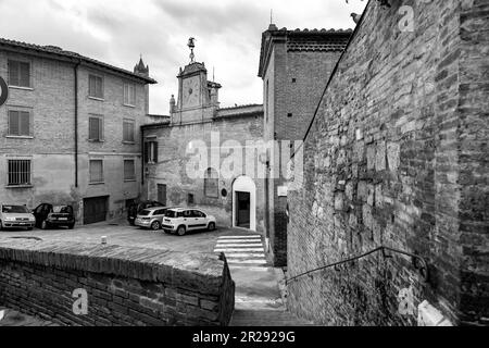 Siena, Italia - Apr 7, 2022: Convento di San Girolamo delle Abbandonate Stato a Siena, Toscana, Italia. Foto Stock