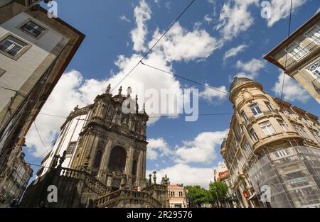 Chiesa e torre di Los Clérigos a Porto Foto Stock