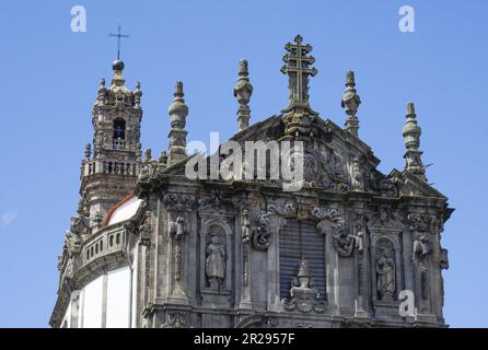 Chiesa e torre di Los Clérigos a Porto Foto Stock