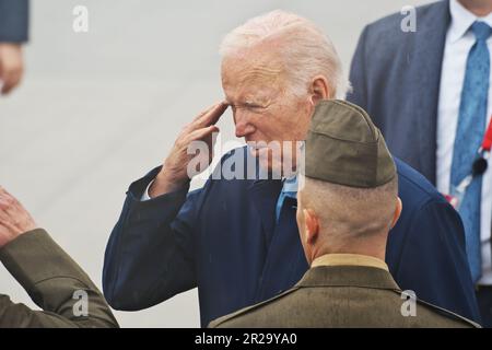 Iwakuni, Giappone. 18th maggio, 2023. STATI UNITI Il presidente Joe Biden arriva negli Stati Uniti Marine Corps Air Station Iwakuni parteciperà al summit di Hiroshima del G7 a Iwakuni, prefettura di Yamaguchi, Giappone, giovedì 18 maggio 2023. Foto di Keizo Mori/UPI Credit: UPI/Alamy Live News Foto Stock