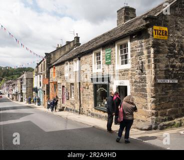 Vista sulla High Street a Pateley Bridge, North Yorkshire, Inghilterra, Regno Unito Foto Stock
