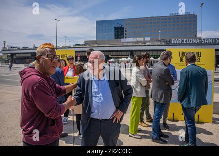 Barcellona, Barcellona, Spagna. 18th maggio, 2023. Ernest Maragall, sindaco di Esquerra Republicana, partecipa a un atto elettorale sulla mobilità. Partecipano anche Juli Fernandez, Consigliere Territoriale e Ona MartÃ-nez, sindaco dell'ERC di Terrassa. (Credit Image: © Marc Asensio Clupes/ZUMA Press Wire) SOLO PER USO EDITORIALE! Non per USO commerciale! Foto Stock