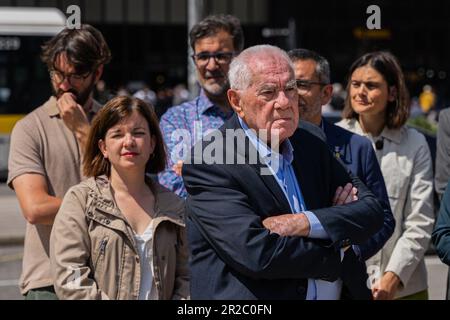 Barcellona, Barcellona, Spagna. 18th maggio, 2023. Ernest Maragall, sindaco di Esquerra Republicana, partecipa a un atto elettorale sulla mobilità. Partecipano anche Juli Fernandez, Consigliere Territoriale e Ona MartÃ-nez, sindaco dell'ERC di Terrassa. (Credit Image: © Marc Asensio Clupes/ZUMA Press Wire) SOLO PER USO EDITORIALE! Non per USO commerciale! Foto Stock