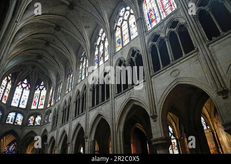 Portici della Chiesa di Saint-Severin - Parigi, Francia Foto Stock