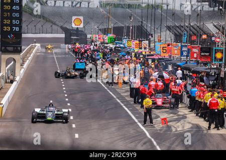 Indianapolis, Stati Uniti. 18th maggio, 2023. Il driver di IndyCar Takuma Sato (11) pratica per il 2023 Indy 500 all'autodromo di Indianapolis a Indianapolis. (Foto di Jeremy Hogan/SOPA Images/Sipa USA) Credit: Sipa USA/Alamy Live News Foto Stock