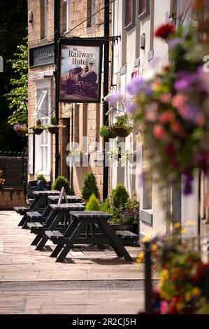 Il pub Railway Hotel su Church Street, Haydon Bridge, Northumberland Foto Stock